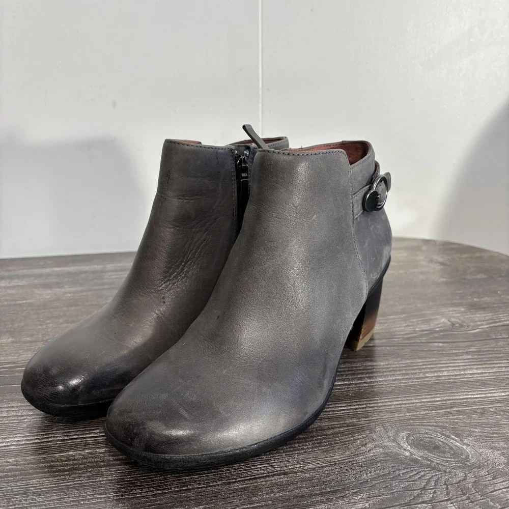 Dansko Booties Womens Size‎ 38 Gray Leather Waterproof Ankle Zip Block Heel